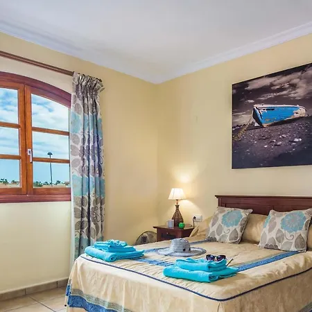 Sleeps 6 Wifi Corralejo